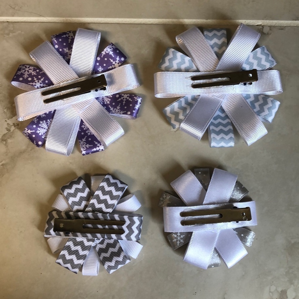 2/$15 5-Piece Snowflake Bow Hair Accessories | Winter Hair Clips | Girls - Picture 5 of 6